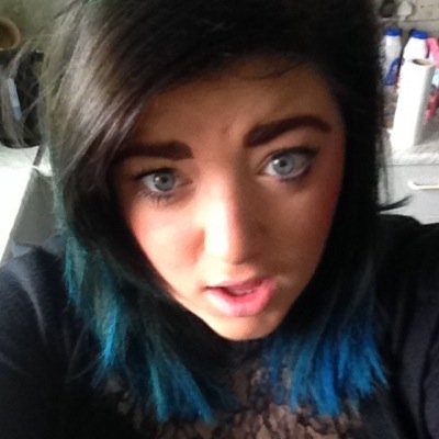 Profile Picture of Sarah Sharkey (@weesharks) on Twitter