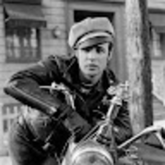 Profile Picture of Sydrik Element (@sydrikelement) on Poshmark