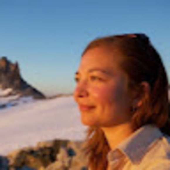 Profile Picture of Tika Okuda (@tikachica) on Poshmark