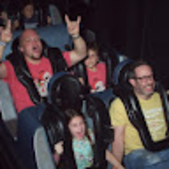 Profile Picture of Nicole Kondos (@nkondos) on Poshmark