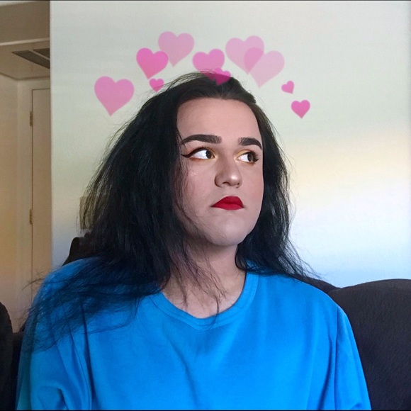 Amelia Montiel - Poshmark Profile Picture of Amelia Montiel (@oatmeliaa) on Poshmark