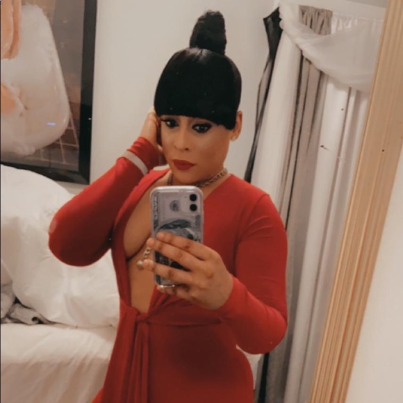 Profile Picture of Rushell Allen (@rushiboo90) on Poshmark