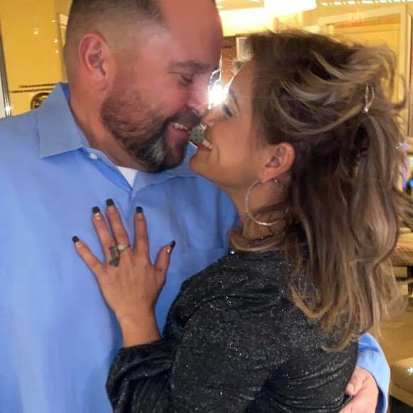 Profile Picture of Roberta Sandoval (@vvvakids) on Poshmark