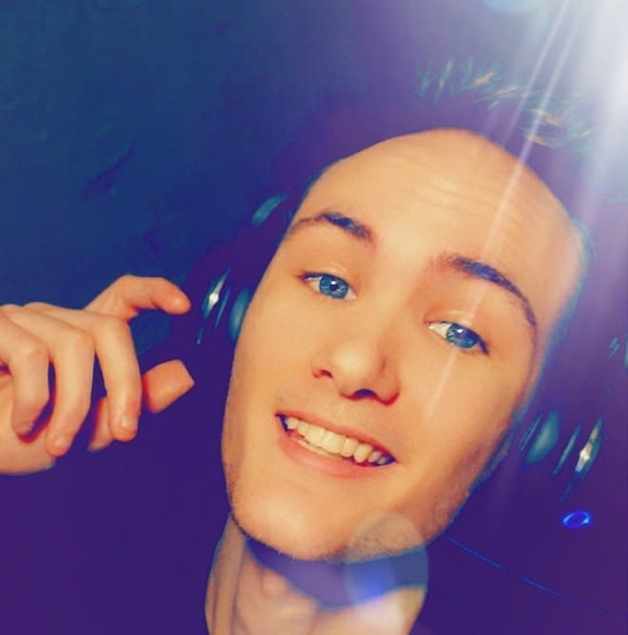 Profile Picture of Nate Mcclaren (@nathan_mcclaren) on Poshmark