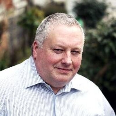 Profile Picture of Mike Barrett (@MikeBarrett15) on Twitter