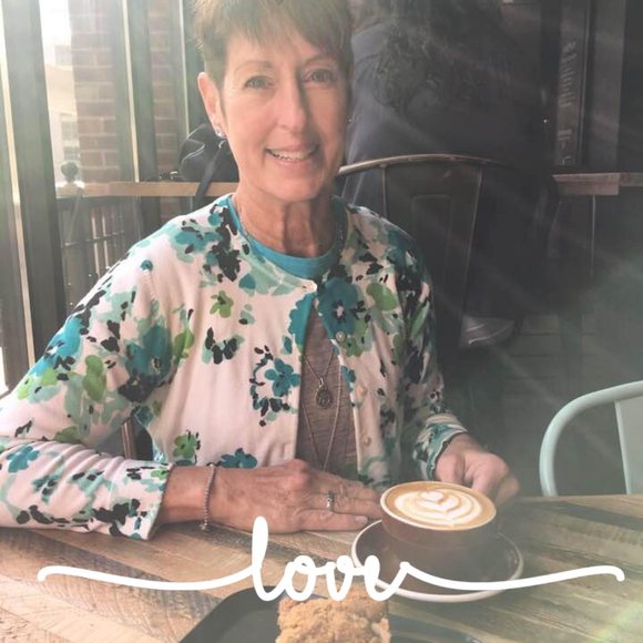 Profile Picture of Pam Scharich (@pamgks) on Poshmark