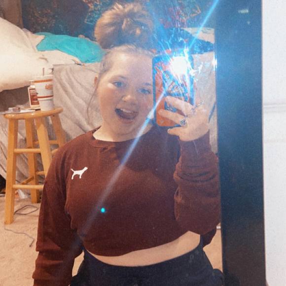 Profile Picture of Kiley Gresko (@kbgresko) on Poshmark