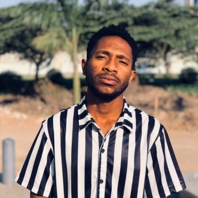 Profile Picture of Lawrence M. Longo (@Bahhe_bura17) on Twitter