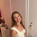 Profile Picture of Annie Barrass 🍉 (@annie_barrass) on Instagram
