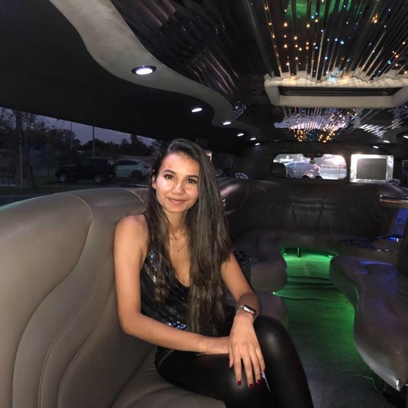 Profile Picture of Carla Rosso (@lupitarosso82) on Poshmark