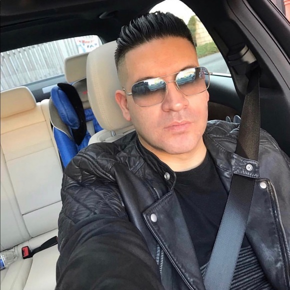 Profile Picture of Danny Galvan (@lokid67) on Poshmark