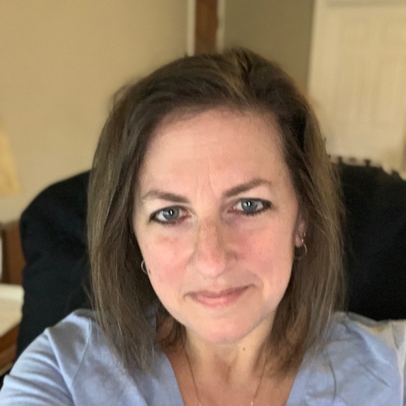 Profile Picture of Jennifer Vanbilliard (@macsmom22) on Poshmark