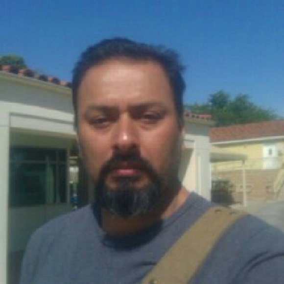 Profile Picture of Daniel Zavaleta (@dannyjr123) on Poshmark