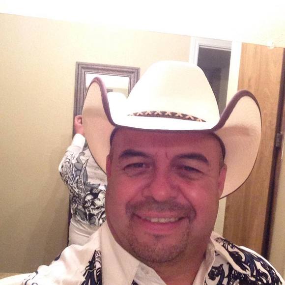 Profile Picture of Juarez Juarez (@juarezm921) on Poshmark