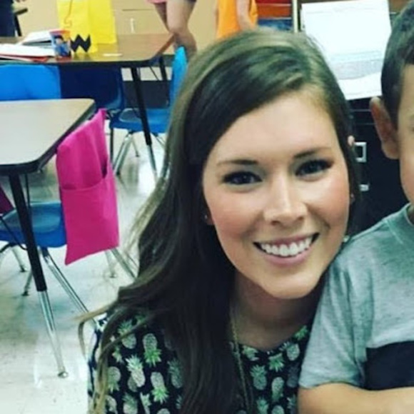 Profile Picture of Shelby Meckem (@shelbymeckem) on Poshmark