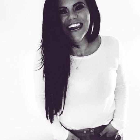 Profile Picture of Nora Coyle (@njcoyle1225) on Poshmark