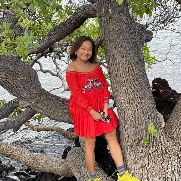 Profile Picture of Trang Nguyen tran (@a906441) on Poshmark