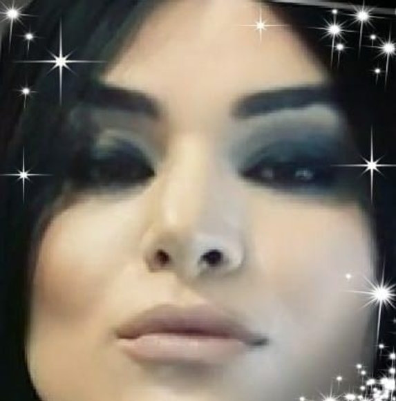 Anne-marie 🐝 Angle - Poshmark Profile Picture of Anne-marie 🐝 Angle (@ama194) on Poshmark