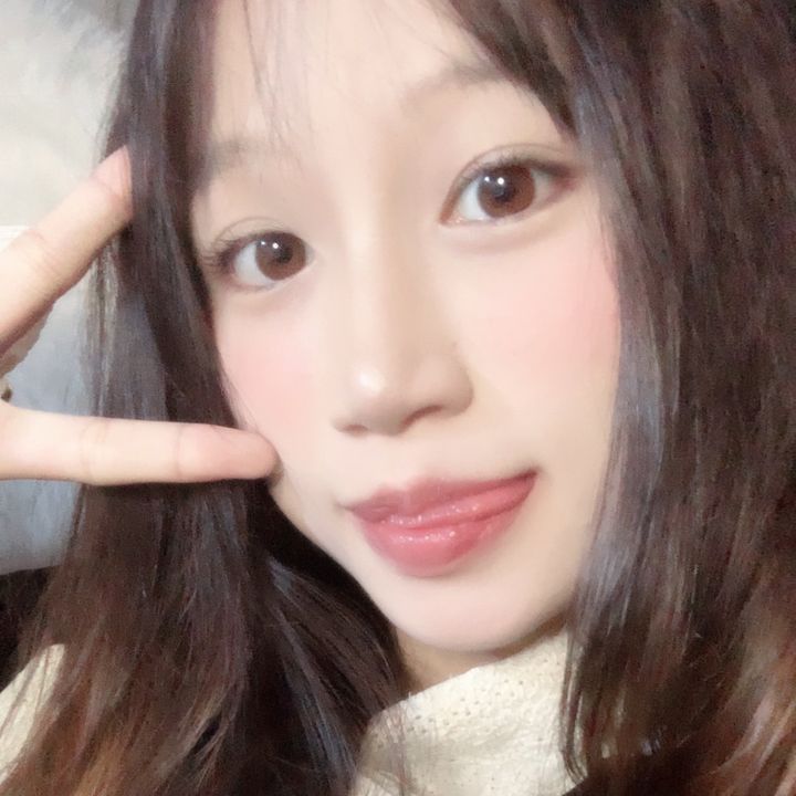 Profile Picture of Dâu 🍓 (@.strawberry1512) on Tiktok