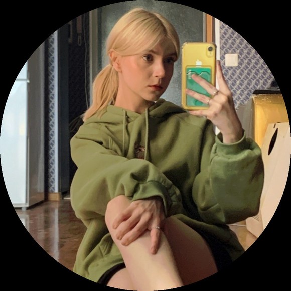 Profile Picture of Lara Nichols (@sportmanrubix79) on Poshmark