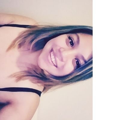 Profile Picture of Amelia E. Fuentes (@ameliafountains) on Twitter