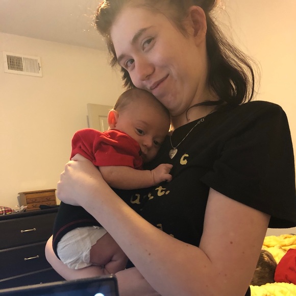 Profile Picture of Jamie Baresh (@jamiebaresh) on Poshmark