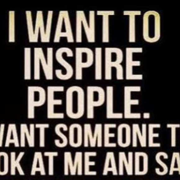 Profile Picture of Mary Murray (@mmurray162) on Poshmark