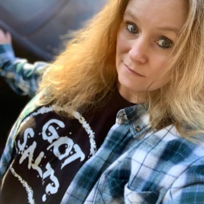 Profile Picture of Angela Sharp (@angela_diane) on Twitter