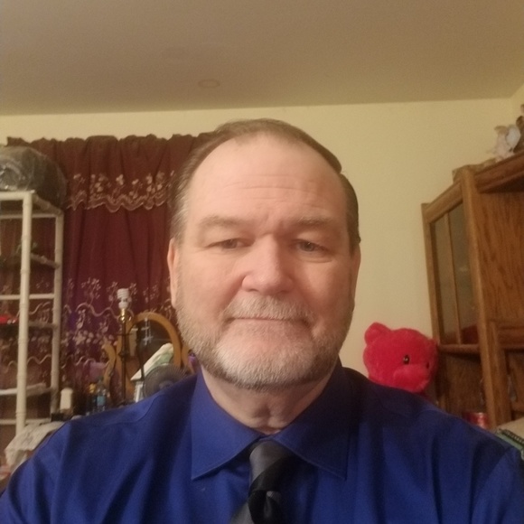Profile Picture of David Oates (@doates1961) on Poshmark