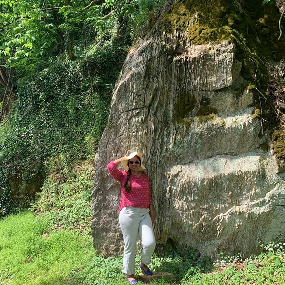 Profile Picture of Rawshan Lisa (@rawshanlisa) on Poshmark