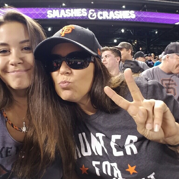 Terri Benasutti - Poshmark Profile Picture of Terri Benasutti (@terbeni) on Poshmark