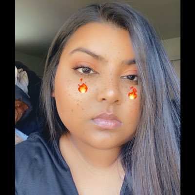 Profile Picture of Ash (@_ashnipatel) on Twitter