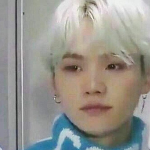 Profile Picture of Bekah Labone (@bekah_lynn01) on Poshmark