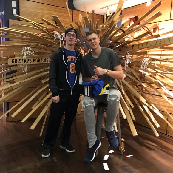 Profile Picture of Dean Bellafiore (@deanboy1231) on Poshmark