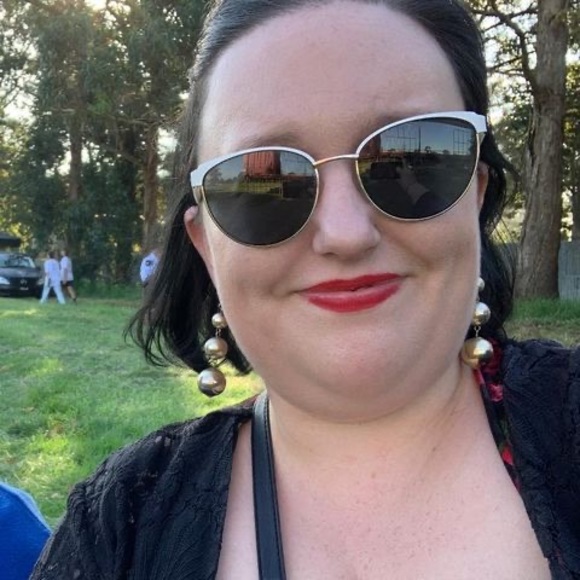 Profile Picture of Meg Sullivan (@megsullivan392) on Poshmark