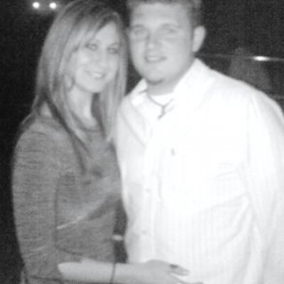 Profile Picture of James & Jen Buscemi (@jjbuscemi) on Twitter