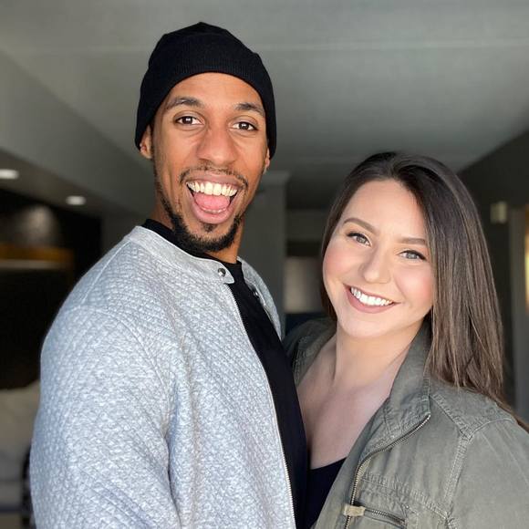 Profile Picture of Carly Colonna (@carly1103) on Poshmark