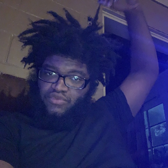 Profile Picture of Stewart Sargeant (@tbstew) on Poshmark