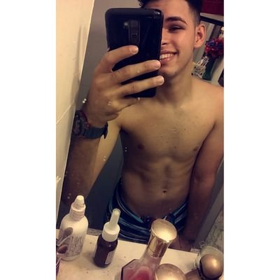 Profile Picture of Heriberto E Negron (@byHeriNegron) on Twitter