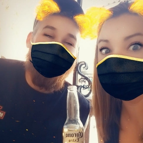 Profile Picture of Jenna Tobin (@jeyreytobes) on Poshmark