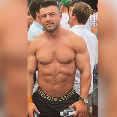 Profile Picture of Luke Blake (@lukeblakee) on Twitter