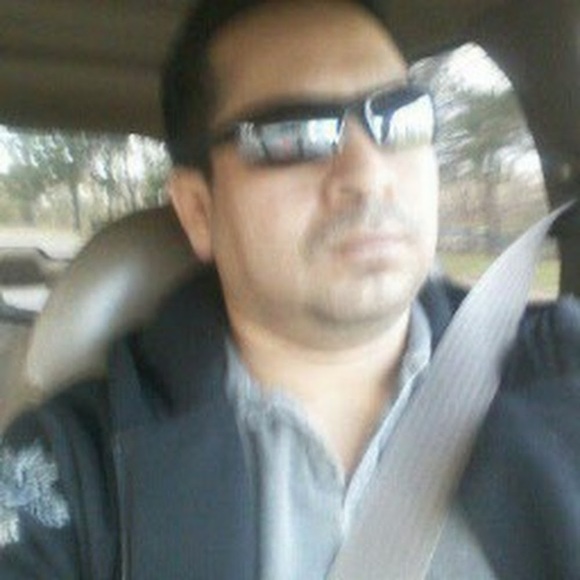 Profile Picture of Segundo Guaman (@segundo3479) on Poshmark