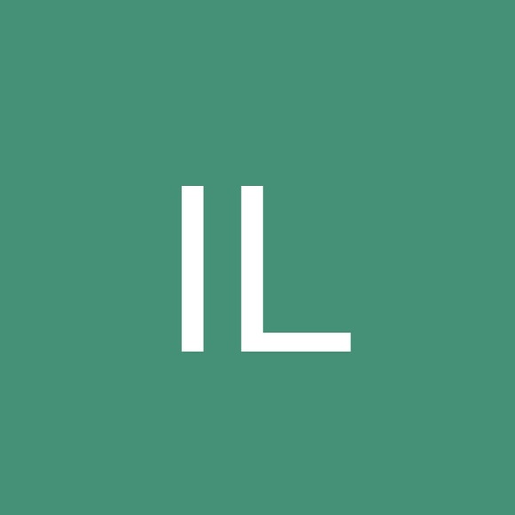 Profile Picture of Ivy Layton keller (@ivy201984) on Poshmark