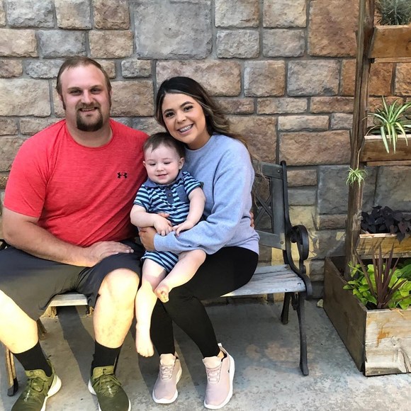 Profile Picture of Samantha Smalley (@samanthasmalley) on Poshmark