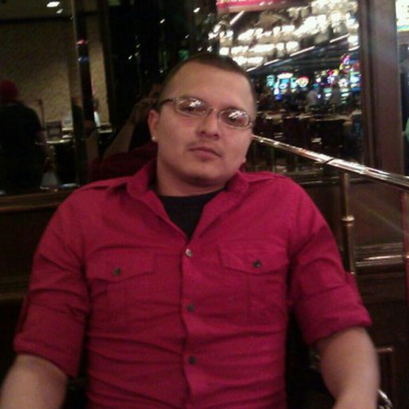 Profile Picture of Moses Perez (@stryker87) on Poshmark
