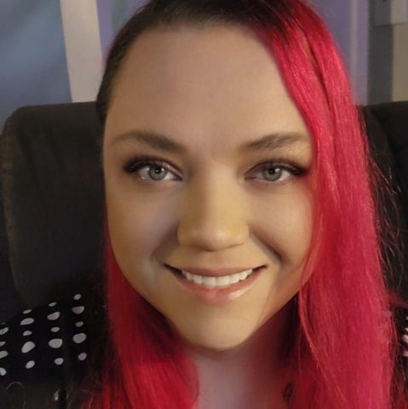 Profile Picture of Heather Parrilli (@stonii423) on Poshmark