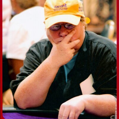 Profile Picture of Dee Hanson (@dhred54) on Twitter
