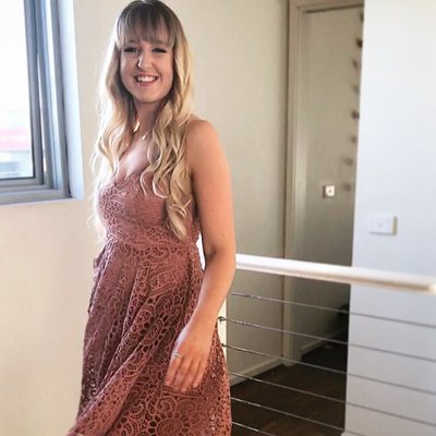 Profile Picture of Emily Jeffrey (@@em_maree) on Twitter