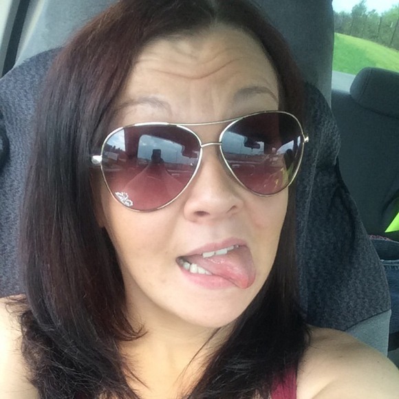 Profile Picture of Tab Forsythe (@southernshorty) on Poshmark