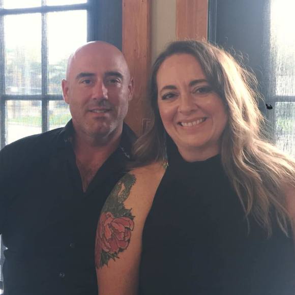 Profile Picture of Amanda Hooks (@azhooks) on Poshmark